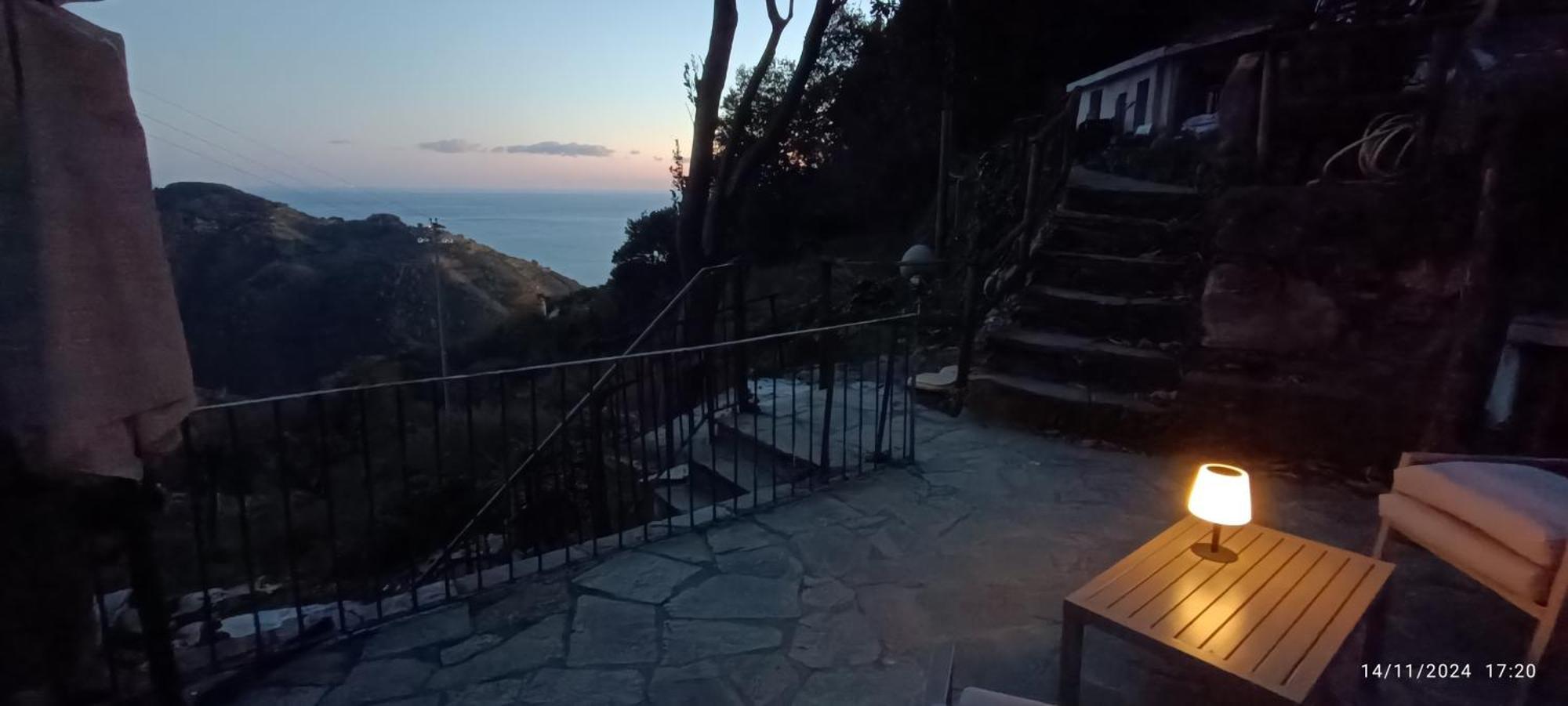 La Quiete Accesa Hotel Vernazza Exterior photo